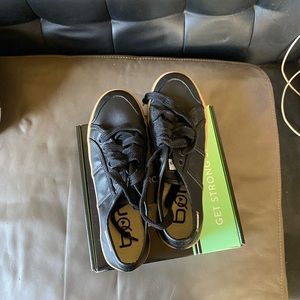 Faux Leather gum Sole Skippies (never worn)